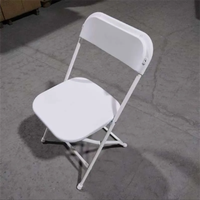 Chaise pliante moderne en résine blanche de haute qualité, portable, imperméable et écologique pour mariages, événements, fêtes de jardin, écoles et parcs