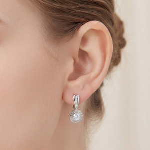 Cross Border Russian <b>Ear</b> <b>Cuffs</b> 18k Gold Color Hoop <b>Earrings</b> With Zircon Inlay Light Luxury Jewelry Wholesale <b>Ear</b> Studs - Product Image 1