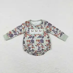 Bonito infantil manga longa camo pato bordado bodysuit bebê menino playwear infantil boutique roupas crianças roupas