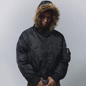 Мужская куртка-бомбер с меховой подкладкой и капюшоном - Product Image 1