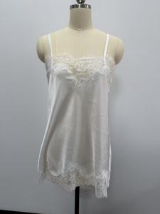 <span class=keywords><strong>Camicia</strong></span> <span class=keywords><strong>da</strong></span> <span class=keywords><strong>Notte</strong></span> <span class=keywords><strong>Bianca</strong></span> in Raso con Pizzo per Donna, Abito Sottoveste con Spalline Regolabili, Lingerie <span class=keywords><strong>da</strong></span> <span class=keywords><strong>Notte</strong></span> - Product Image 2