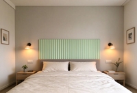 Panneau mural rainuré en WPC moderne, vert menthe clair, décoration intérieure, composite bois-plastique, revêtement imperméable