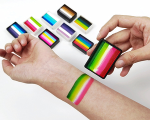 Peinture corporelle professionnelle prête à être expédiée pour les fêtes et festivals, non toxique, facile à utiliser, haute pigmentation, sûre et respectueuse de la peau - Product Image 3