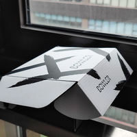 Échantillon Gratuit : Boîte d'expédition en carton ondulé pour vêtements (T-shirts, sous-vêtements), avec pelliculage mat et impression quadricolore