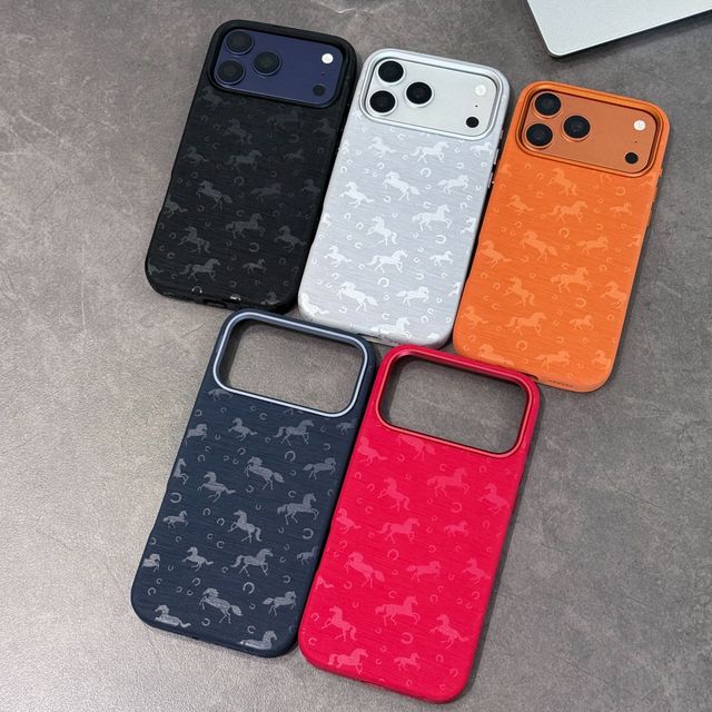 2026 Custom New High-End Luxury Leather Magnetic Anti-Drop Phone Case with Galloping Horses Pattern for iPhone 18 17 16 Pro Max