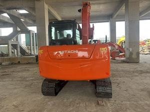 รถขุดขนาดเล็กฮิตาชิ ZX60 มือสอง ผลิตในญี่ปุ่น พร้อมเครื่องยนต์ มอเตอร์ ปั๊ม และเกียร์บ็อกซ์ - รุ่นปี 2015 น้ำหนัก 5420 กก. - Product Image 4