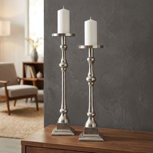 Bougeoir en métal de conception standard en laiton AK en argent fini ensemble de 2 articles faits à la main pour la décoration intérieure/décor d'hôtel - Product Image 1