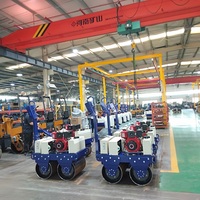 Mini-compacteur vibrant à moteur refroidi par eau, rouleau compresseur routier 550 kg 650 kg