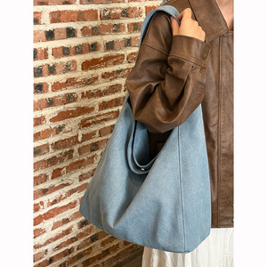 Bolso Tote de Lona 2025 Nuevo Estilo Casual Versátil para Llevar Bajo el Brazo o al Hombro - Product Image 4