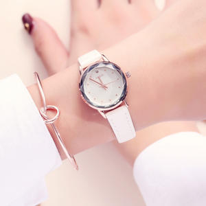 2025 nuevo reloj para estudiantes femeninas, estilo INS, temperamento simple, Retro impermeable, de moda y fresco - Product Image 2