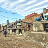 Usine de concassage de pierres complète avec concasseur à mâchoires et à cône, moteur AC, engrenage haute efficacité, 150-500tph, ligne intégrée de concassage et de criblage