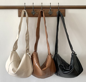 Nuevo diseño de bolso de mano para mujer de cuero PU de alta calidad con cuerpo inclinado y gran capacidad. - Product Image 5