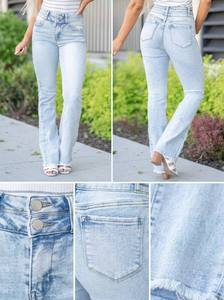 Jean pour femme taille haute à double boutonnage, bleu glace délavé, coupe slim évasée bootcut, longueur intégrale, style décontracté, urbain et vintage - Product Image 6
