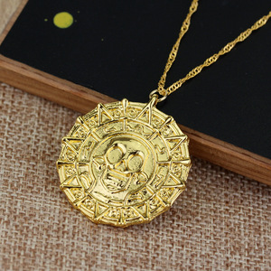 Collana Vintage in Lega con Moneta Pirati dei Caraibi, Ciondolo a Medaglione Teschio Pirata, Gioiello di Moda Ispirato al Film con Catena a Corda - Product Image 4