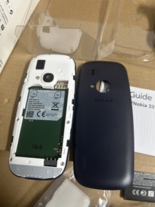 Vente en gros d'usine - Noko <span class=keywords><strong>3310</strong></span> - Double SIM - 2G - Longue durée de vie de la batterie - Gros boutons - Téléphone débloqué - Radio FM - Téléphone portable - Product Image 2