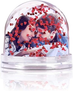 Trái Tim Đỏ Nước Dome Glitter Acrylic Hình Ảnh Khung Vòng Lỏng Bạn Bè Cặp Vợ Chồng Gia Đình Nhựa Khung Hình Quả Cầu Tuyết - Product Image 2