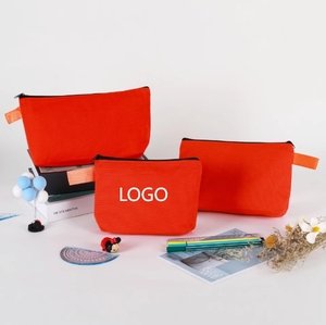 Estuche de Lápices con Cierre de Spandex y Logotipo Personalizado, Bolsa de Maquillaje Portátil Promocional con Cubierta de Cuero, Estilo Ejecutivo Moderno - Product Image 3