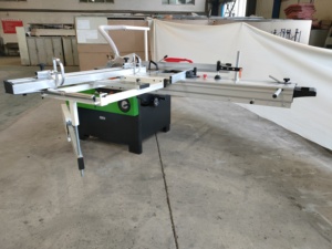 Sierra de Paneles Horizontal Profesional de Alta Precisión de 1600 mm - Máquina para Trabajar la Madera de 220 V de Calidad Superior - Product Image 3
