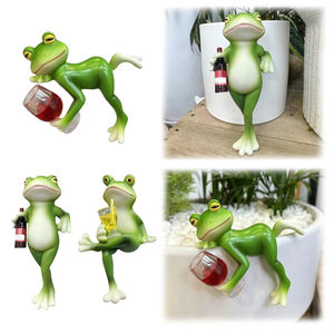 Adornos de resina al por mayor para macetas colgantes: divertidos figuras de floristas bebiendo, abrazadores de flores y clarinetes para jardín. - Product Image 1