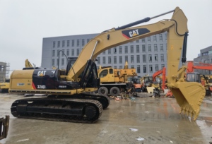 Excavatrice sur chenilles Cat 320DL d'occasion de haute qualité, d'origine japonaise, à vendre - Product Image 5