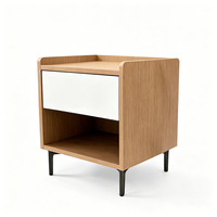 Table de chevet moderne en bois avec tiroirs et rangements pour projets hôteliers, d'appartements et de chambres à coucher - Vente en gros
