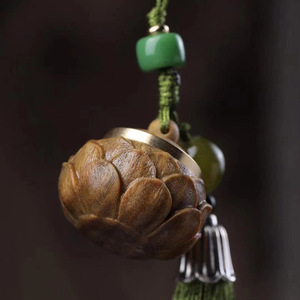 Green Sandalwood Carved Lotus Aromatherapy Sachet Keychain Hanging <b>Ornament</b> For <b>Car</b> Phone Charm Gift - Product Image 3