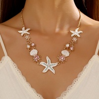 Collier Bohème Étoile de Mer et Coquillages avec Perles, Chaîne en Alliage aux Couleurs Vives, Pendentif Accessoire Tendance pour les Fêtes