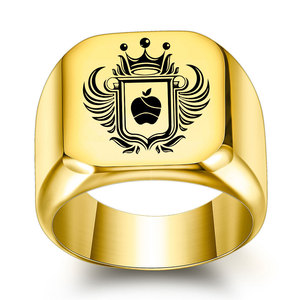 Anillo de Acero Inoxidable con Grabado Láser Crown Apple, 18MM Cuadrado, Joyería para Uso Diario de Mujer, Color Dorado - Product Image 1