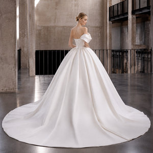 <span class=keywords><strong>Abito</strong></span> da <span class=keywords><strong>sposa</strong></span> a ball gown asimmetrico monospalla con corpetto drappeggiato in raso, <span class=keywords><strong>abito</strong></span> da <span class=keywords><strong>sposa</strong></span> principessa con strascico a cappella e schiena scoperta, motivo floreale - Product Image 3