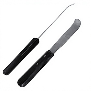 Cuillère faciale ASAP, mini spatule en métal, modèle ABP-010901, pour l'application de maquillage et de masques faciaux, manche noir, acier inoxydable, plate - Product Image 1
