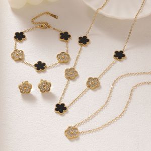 <span class=keywords><strong>Set</strong></span> di Gioielli Antitarnish da 4 Pezzi con Bracciali a Cinque Foglie Portafortuna, <span class=keywords><strong>Collana</strong></span> <span class=keywords><strong>e</strong></span> <span class=keywords><strong>Orecchini</strong></span> Placcati Oro per Donne - Product Image 6