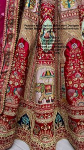 Parche de pavo real y elefante Diseñador DE TRABAJO Ropa nupcial perfecta Lehenga Choli con dos Dupatta - Product Image 3