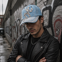 Cappellino da Baseball in Denim Personalizzato all'Ingrosso con Applicazione Serpente di Perle, Rivetti e Pietre Sparse, 6 Pannelli, Visiera Curva - Fornitore OEM ODM, Nuovo Arrivo, Disponibile in Stock