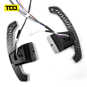 Palettes de changement de vitesse magnétiques en fibre de carbone TDD LED pour volant Volkswagen MK8 - Product Image 1