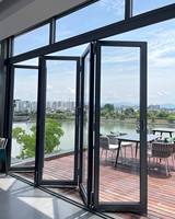 Porte d'entrée pliante en aluminium moderne, imperméable, en alliage d'aluminium et en verre, surface finie, design accordéon, balcon, patio, pliage, extérieur, villa