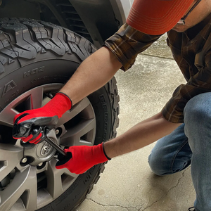 ถุงมือไนไตรล์แบบหนา น้ำหนักเบา กันน้ำ กันลื่น จับกระชับ สำหรับงานสวน งานช่าง และงานก่อสร้างเบาๆ - Product Image 4