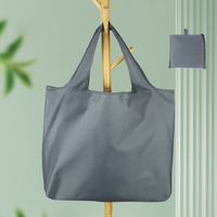 Sac de courses en nylon écologique personnalisé en usine, sac de courses pliable en polyester recyclé avec pochette