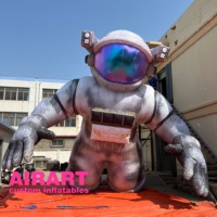 Publicité géant gonflable alien astronaute astronaute personnages homme de l'espace volant