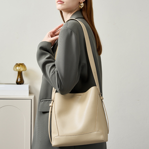 Bolso de hombro con correa ancha, bolso diario cómodo y que alivia el estrés, bolso urbano ligero y compacto. - Product Image 3