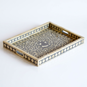Plateaux de service décoratifs en os incrusté avec motifs personnalisables pour les occasions d'anniversaire aux meilleurs prix - Product Image 1