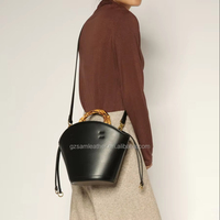 SAM Tas Tangan Wanita Kulit Asli Retro Model Bucket Besar Bentuk Setengah Bulan Penutup Hasp Pegangan Bambu Tahan Air Awet