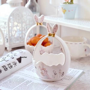 Panier de Pâques créatif en porcelaine avec relief de lapin, peint à la main, motif de fruits de dessin animé, arrangement floral, décoration de Pâques à tenir à la main - Product Image 4