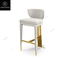 Tabouret de bar moderne en tissu haut de gamme avec pieds plaqués or de luxe, chaise haute contemporaine pour villa de luxe, hôtel, club, manoir