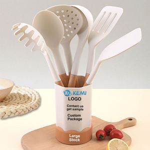 Juego de 7 utensilios de cocina de silicona antiadherentes con mango de madera y resistencia al calor + Accesorios para hornear y cocinar al por mayor - Product Image 1