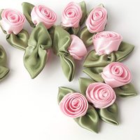 OKAY 100% Polyester Satin Rosette Rose Buds Mini avec échantillons gratuits Rubans en gros avec feuilles