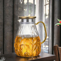 Pichet en verre borosilicate moderne et écologique de 1800 ml avec couvercle et poignée en verre au design en forme de diamant – Grande Vente