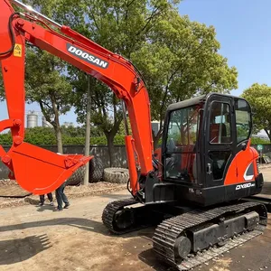 Uma escavadora de segunda mão maquinaria florestal mini escavadora uesd DOOSAN DX60 preço de venda