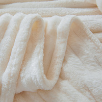 Couverture de lit épaisse et luxueuse en polaire corail moderne, jacquard en fausse fourrure de lapin, lavable en machine, toutes saisons, idéale comme cadeau