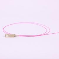 Prix usine SC-UPC OM4 Pigtail Fibre Optique Multimode Gaine LSZH 0,9 mm 1 m Cordon de Brassage Pigtail pour FTTH Utilisation 5G Wifi Facile à Décortiquer