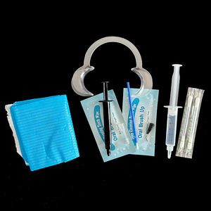 <span class=keywords><strong>Kit</strong></span> professionnel de <span class=keywords><strong>blanchiment</strong></span> <span class=keywords><strong>dentaire</strong></span> en cabinet, force 38% HP, ensemble complet de <span class=keywords><strong>blanchiment</strong></span> <span class=keywords><strong>dentaire</strong></span> avec protège-gencives et rétracteur - Product Image 4